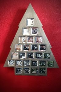 Christmas Advent Calendar - Frugal Fun Filler Ideas | Frugal Fun Mom
