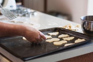 5 Quick and Easy Christmas Cookie Recipes | Frugal Fun Mom